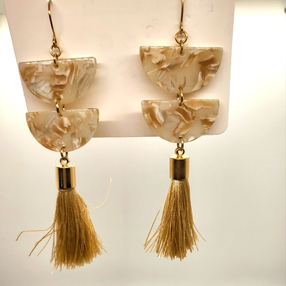 Woman earrings